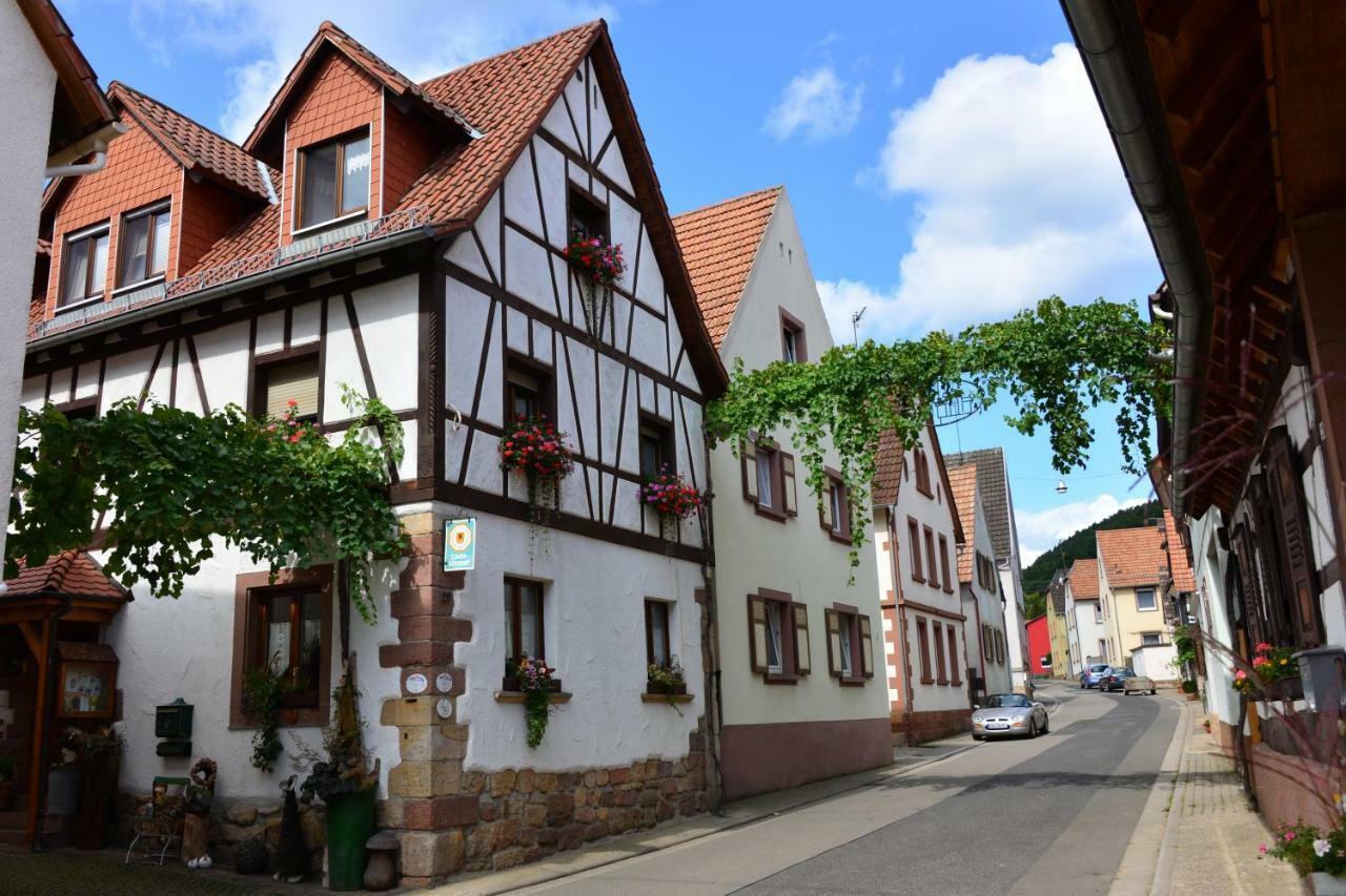 Gaestehaus Ehrhardt Schweigen-Rechtenbach Exteriér fotografie